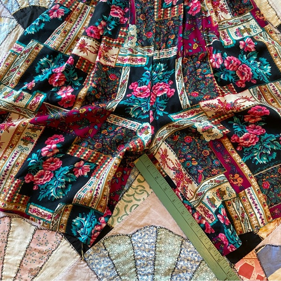 VINTAGE Shorts Bobbie Brooks 80s Floral Folk Art Pattern Stretchy Waist Pockets - Picture 6 of 13